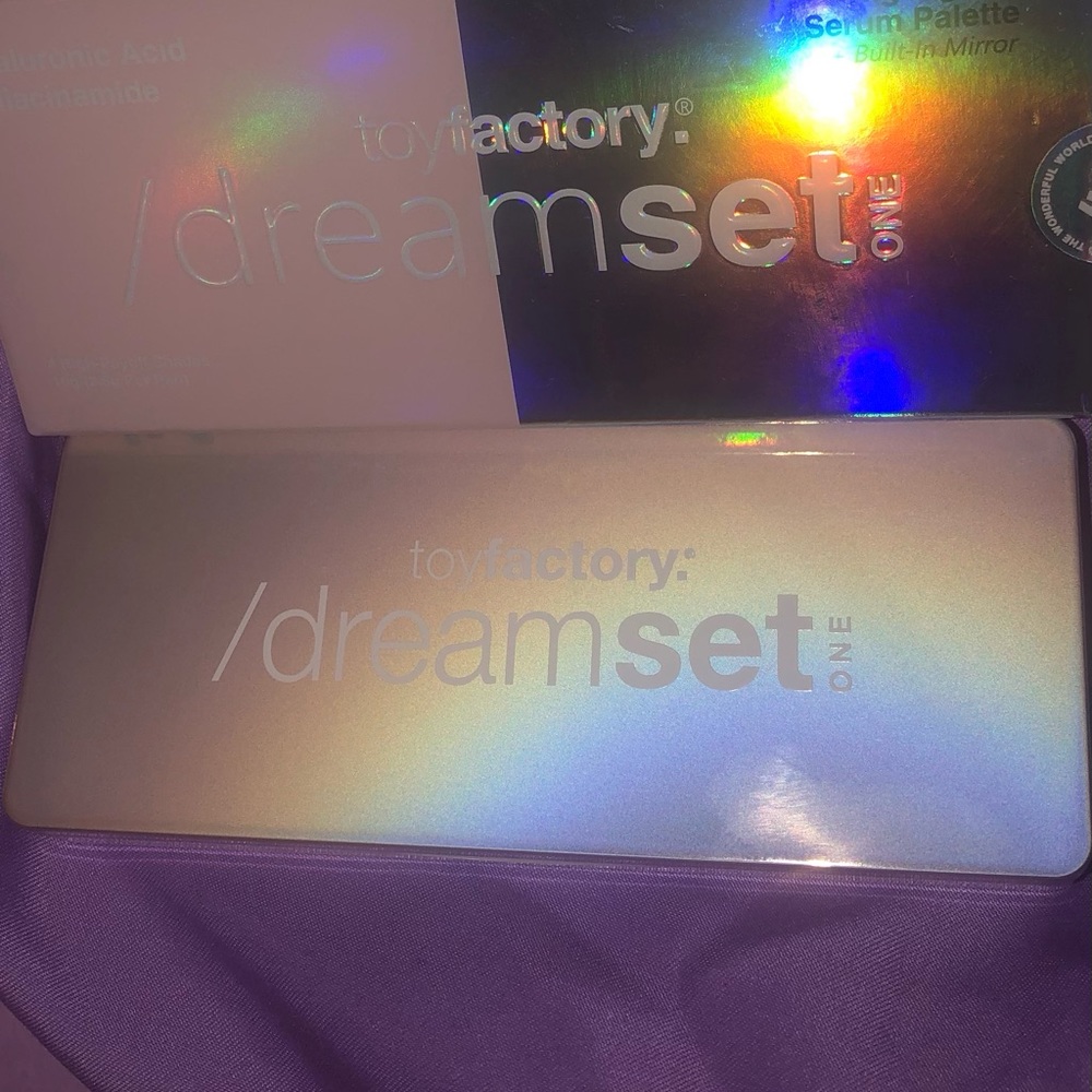 The toy factory serum palette.